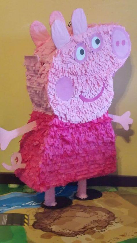 21 Fabulous Peppa Pig Party Ideas - Spaceships and Laser Beams Pig Pinata, Peppa Pig Party Ideas, Pig Party Ideas, Peppa Pig Pinata, Pig Birthday Decorations, Pig Birthday Theme, George Pig Party, Peppa Pig Birthday Decorations, Heo Peppa