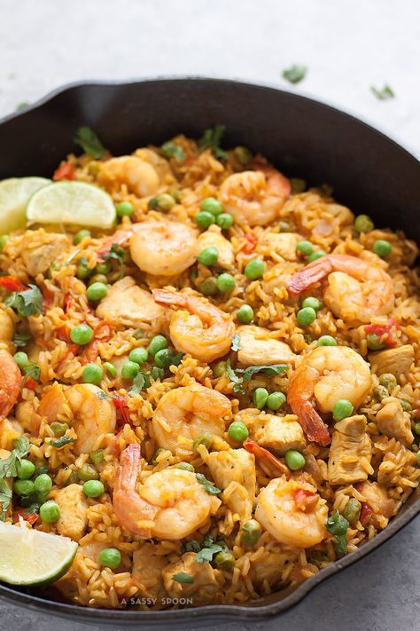 Healthy Chicken And Shrimp Recipes, Shrimp Paella Recipe, Paella Recipes, Shrimp Paella, Spanish Recipe, Easy Paella, Chicken Paella, Chicken Shrimp, Shrimp Recipes Healthy