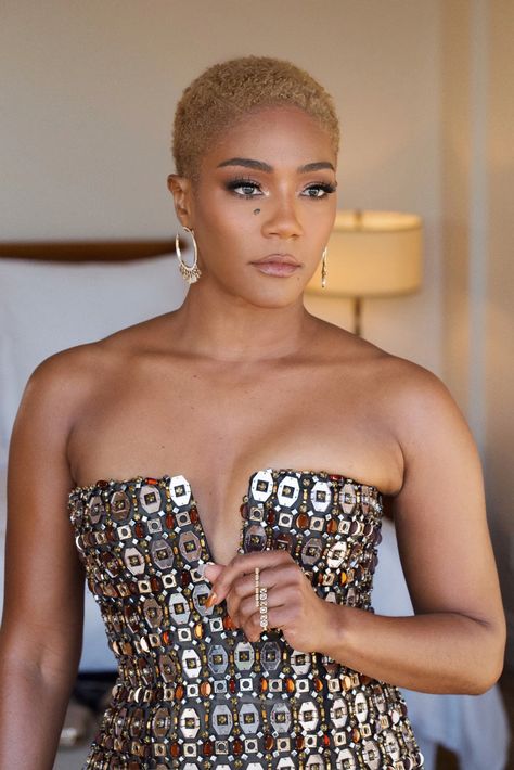 Low Haircut For Black Women With Color, Low Cut Hairstyles For Ladies, Colored Twa, Blonde Twa, Low Cut Hairstyles, Black Haircuts, Blonde Natural Hair, Short Natural Haircuts, Tiffany Haddish