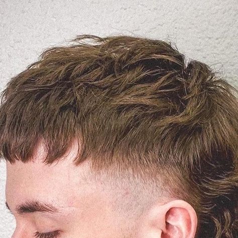 Mullet Buzzcut, Aussie Mullet, Buzzcut Mullet, Subtle Mullet, Mullet Ideas, Perm Hair Men, Diy Haircuts, Boys Fade Haircut, Crew Cut Haircut