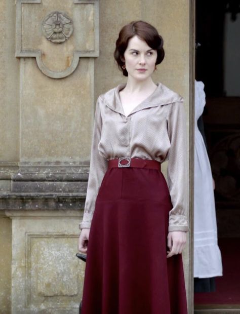 Vintage Winter Outfit, Winter Dress Ideas, Downtown Abbey Fashion, Vintage Winter Outfits, 1920s Vintage Dresses, Downton Abbey Costumes, Lady Mary Crawley, Downton Abbey Style, Downton Abbey Dresses