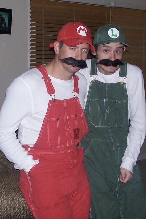 Mens Movie Halloween Costumes, Matching Guy Halloween Costumes, Funny Cute Halloween Costumes Couples, 2 Guys Costume Ideas, Male Couple Costumes, Gay Guy Halloween Costume, Mens Duo Halloween Costumes, Funny 2 Person Costumes, Male And Female Halloween Costumes