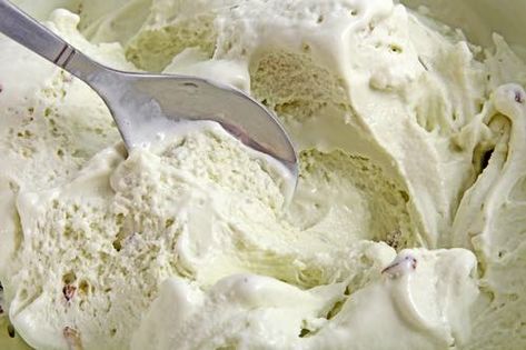 Traditional Gelato Recipe, Authentic Gelato Recipe, Italian Gelato Recipe Homemade, Authentic Italian Gelato Recipe, Vanilla Gelato Recipe, Italian Ice Cream Recipe, Italian Gelato Recipe, Italian Ice Recipe, Gelato Recipes