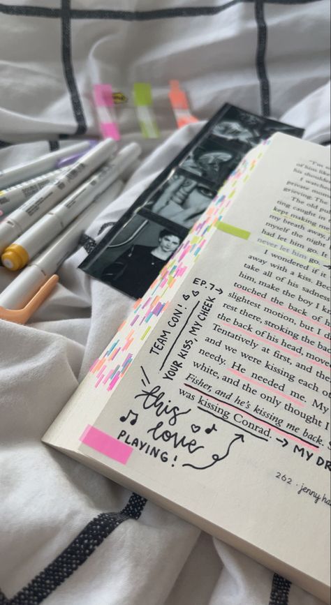 Annotated Books For Friends, Annotating Books Clear Sticky Notes, Romantic Book Annotation, Annotating Books For Friends, Tsitp Book Annotation, Tsitp Book Aesthetic, Book Annotating Supplies, How I Tab My Books, Annotating Books Ideas