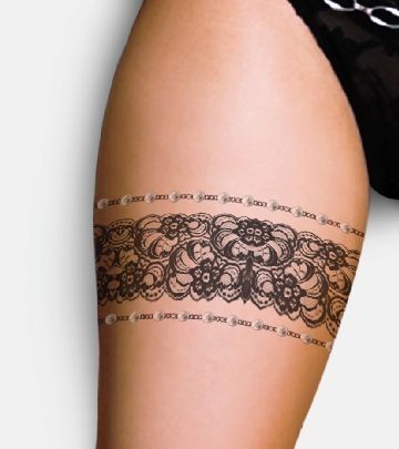 This looks pretty realistic - if you want an exact replica of a piece of lace, take it with you to the tattoo ... Lace Garter Tattoos, Bow Tattoos, Lace Tattoos, Garter Tattoo, Thigh Tat, Thigh Garter, Lace Tattoo, Thigh Tattoos Women, Tattoo Designs For Women