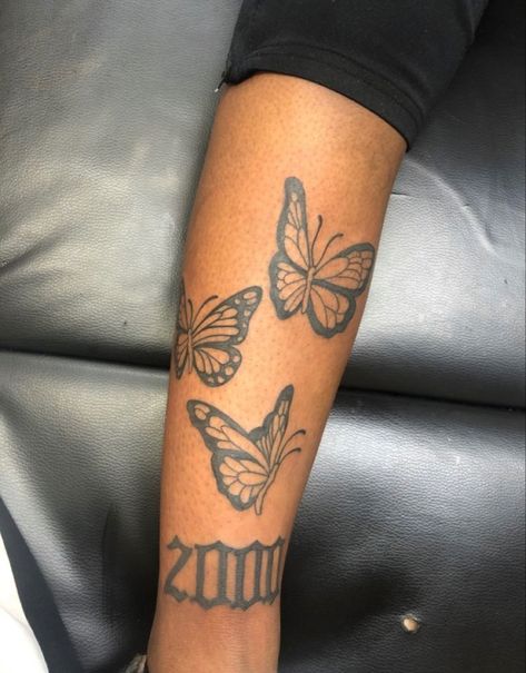 Birth Year Tattoo, Year Tattoo, Butterfly Tattoos On Arm, Arm Sleeve Tattoos For Women, Birthday Tattoo, Cute Hand Tattoos, Pretty Hand Tattoos, Leo Tattoos, Black Girls With Tattoos