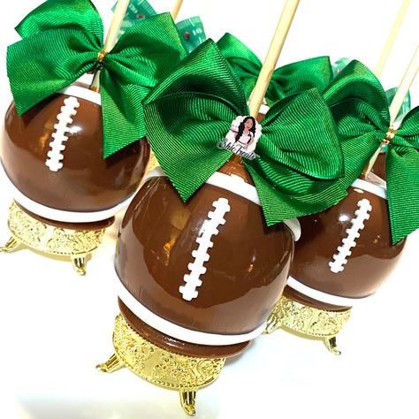 Football Candy Apples, Football Desserts, Apple Pops, Football Candy, No Bake Cake Pops, Apple Cake Pops, Gourmet Candy Apples, Candy Apple Recipe, Chocolate Covered Apples