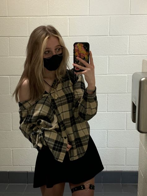 Thigh Length Skirt Outfits, Outfits With Thigh Garters, Flannel Outfits Skirt, Flannel Outfits With Dress, Cute Grunge Outfits Skirts, Skirt With Flannel Outfit, Flannel With Skirt Outfit, Flannel And Skirt Outfit, Flannel And Skirt