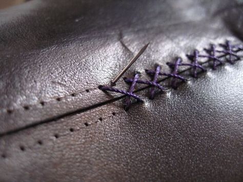 Sac Diy, Diy Sac, Crazy Quilting, Techniques Couture, Leather Crafts, Leather Art, 자수 디자인, Sewing Leather, Naha