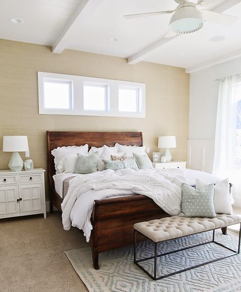 It’s always a good day when I get to share a home designed by Lindy Allen of Four Chairs Furniture, especially when it’s photographed by Hiya Papaya Photography! (Pretty sure I’m … White And Brown Bedroom, Bed Colors, Dark Wood Bedroom Furniture, Dark Wood Bedroom, Dark Wood Bed, Brown Furniture Bedroom, Dark Bedroom Furniture, Wood Bedroom Furniture, House Of Turquoise