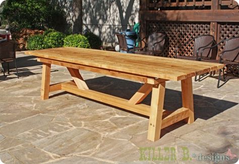 DIY 10' Outdoor Wood Dining Table for only $230. Includes tutorial. Outdoor Wood Dining Table, Table Jardin Metal, Outdoor Table Plans, Wooden Outdoor Table, Outdoor Wood Table, Parrilla Exterior, Wood Furniture Plans, Wooden Pallet Furniture, Mesa Exterior