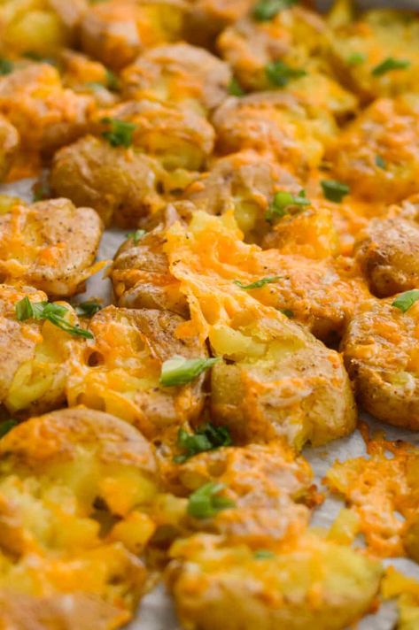 Cheesy Smashed Red Potatoes, Cheesy Smashed Potatoes Baked, Cheesy Sliced Potatoes, Cheesy Mini Potatoes, Baby Smashed Potatoes, Cheesy Smashed Potatoes, Baby Dutch Yellow Potatoes Recipes, Mini Potatoes Recipe, Smashed Potatoes With Cheese