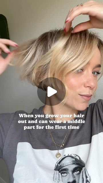 Sarah Bryant on Instagram: "Save this post for when: • you’re in the awkward stage of the grow-out and you want to chop it off again • you need some #microbob inspo • you think you can’t wear a middle part • you just want to smile with me ☺️" Forward Haircut For Women, Microbob Hairstyle, Growing Out Bob Haircut Stages, Growing Out Bob, Short Bob With Curtain Bangs, Blonde French Bob, Centre Parting Hairstyles, Mushroom Bob, Micro Bob Haircut