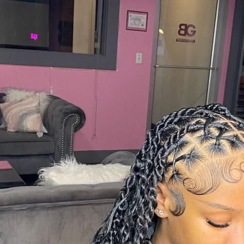 TYDIDMYHAIR 💗| RVA BRAIDER on Instagram: "Criss cross boho passion twist 😍 • • • __________________________ #passiontwists #passiontwist #bohopassiontwist #crisscrosspassiontwists #braids #braidstyles #rvahair #rvabraider #rvabraids #rvapassiontwists #dmvbraids #dmvbraider #dmvhair #dmvpassiontwist #757braids #757braider #pabraider #804braids" Passion Twist With Rubber Band Design, Rubber Band Passion Twists Hairstyle, Criss Cross Island Twist, Cris Cross Passion Twist, Cross Cross Passion Twist, Kids Passion Twist, Criss Cross Hairstyle Rubber Bands Natural Hair, Rubber Band Passion Twist, Scalp Twist