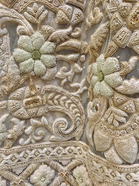 Tarun Tahiliani detail Haute Couture Embroidery, Hand Work Design, Abc Carpet, Couture Embroidery, Tarun Tahiliani, Hand Work Embroidery, Carpet Home, Embroidery Motifs, Embroidery Designs Fashion