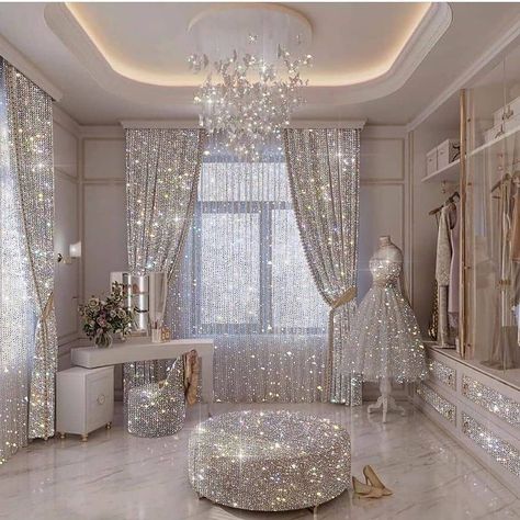 3,407 Likes, 46 Comments - ideas I decor l inspiration (@homedecorbyjassy) on Instagram: “What a gorgeous closet 🤩🤩🤩 follow me 👉@homedecorbyjassy 🥰tag someone else 🥰😘 . . . . Crédit…” Glitter Home Decor, Gorgeous Closet, Side Walk, Growing Business, Perfect Living Room, Short Article, Living Room Decor Apartment, Decor Tips, Home Decor Tips