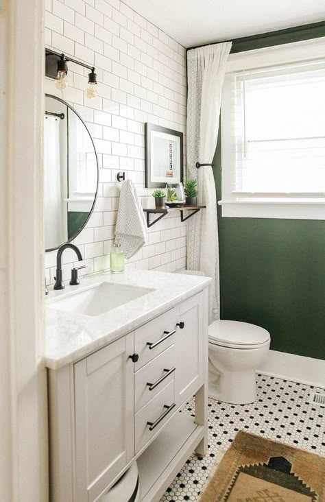 Bathroom accent wall Nashville Airbnb, Modern Vintage Bathroom, Black And White Tile, Ideas Baños, Green Accent Walls, Bilik Air, Bathroom Accent Wall, Bathroom Accents, East Nashville