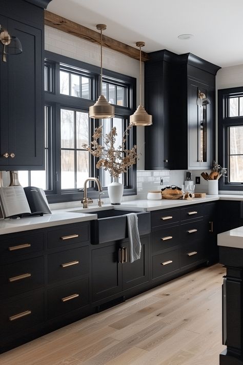 Modern Kitchen Design Black Cabinets, Small Black Kitchen Ideas, Black Kitchen Design, Nice Restaurant, Black And White Kitchen, Minimalist Kitchen Design, Black Kitchen Cabinets, Dark Kitchen, Dark Kitchen Cabinets