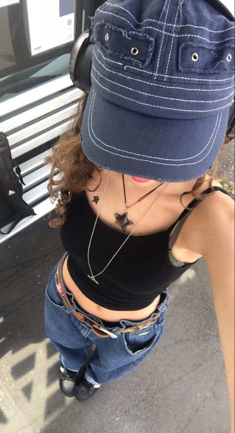 Fit Check Pic Ideas, Bludfest Outfits, Fit Pics Aesthetic Instagram, Modern 2000s Fashion, Aesthetic Fit Pics, Good Style Aesthetic, Big Bottoms Small Top, Swag Girl Aesthetic, Bold Outfits Aesthetic