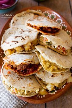 Maseca Recipes, Gorditas Recipe Mexican, Gorditas Recipe, Masa Recipes, Colombian Cuisine, Mexico Food, Hispanic Food, Latin Food, Mexican Food Recipes Authentic