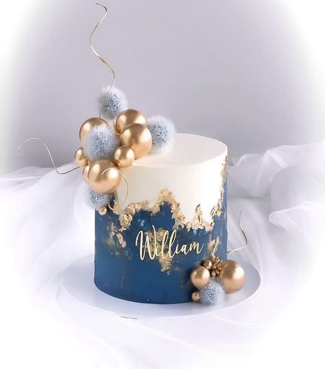 Black And Blue Cake Ideas Birthdays, Layer Cake Bleu, Modern Cake Designs For Men, Blue Gradient Cake, Birthday Cake Designs For Men, Guys Birthday Cake, Bdy Cake, Light Blue Cake, 30th Birthday Cake For Women