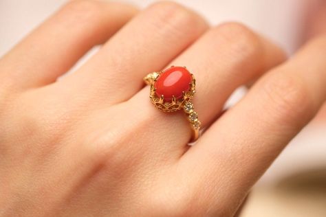 Pagadam Rings For Women, Coral Engagement Ring, Coral Stone Ring, Ruby Ring Designs, Red Coral Ring, Stone Ring Design, Antique Diamond Engagement Rings, Engagement Ring Oval, Diamond Pendants Designs