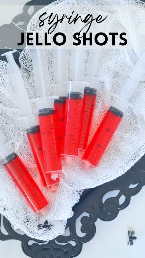 Halloween Jello Shots Alcohol Syringe, Halloween Jello Shots Alcohol, Jello Shot Syringes Recipe, Syringe Jello Shots, Making Jello Shots, Jello Shots Recipe, Halloween Jello Shots, Halloween Jello, Bbq Party Food