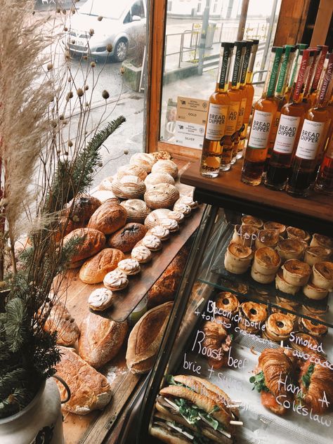 Scotland Coffee Shop, Scottish Bakery, Smoothie Shack, Cozy Bakery, Sourdough Bakery, Ireland Photos, Scotland Food, Scotland Aesthetic, Stirling Scotland