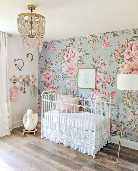 Rose Nursery, White Crib, Floral Bedroom, Vintage Floral Wallpapers, Girl Nursery Room, Nursery Baby Room, Baby's Room, Nursery Inspiration