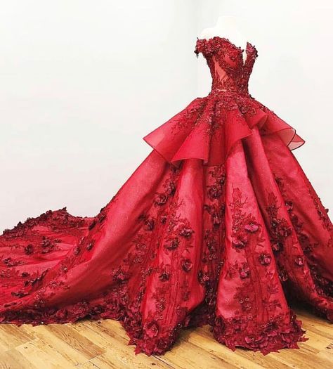 😍 In love! Get your dress custom made by @butterflyboutique11 ⁣ ⁣ ⁣ ⁣ ⁣ ⁣ ⁣ #dress #quincedress #quinceañeradress #vestidodedamas… Dark Red Quinceanera Dresses, Off The Shoulder Prom Dress, Quincenera Dresses, Red Ball Gowns, Sejarah Asia, Girls Ball Gown, Red Quinceanera Dresses, Red Wedding Dress, Period Pieces