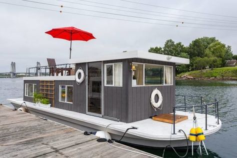 Midcentury Modern Houseboat Modern Home in Badger's Island, Kittery,… on Dwell Small Houseboat Interiors, Pontoon Houseboat Diy, Houseboat Exterior, Tiny Houseboat, Small Houseboats, Pontoon Houseboat, Boat House Interior, Floating Homes, Houseboat Living