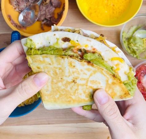 Tiktok Tortilla Wrap Hack Breakfast Foldover Tortilla, Taco Foldovers, Taco Tiktok, Tortilla Hacks, Tiktok Tortilla Wrap, Tortilla Ideas, Tortilla Trend, Tortilla Wrap Hack, Mini Pancake Muffins