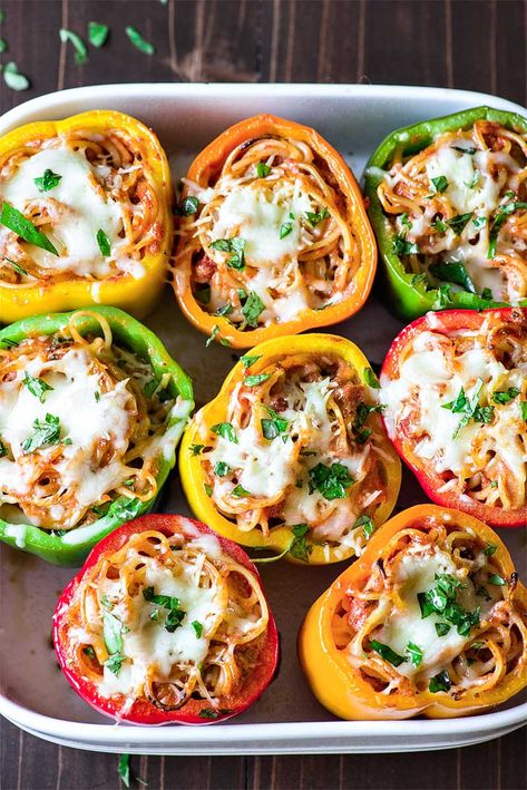 Spaghetti Ricotta, Stuffed Pepper Recipes, Easy Stuffed Pepper Recipe, Italian Stuffed Peppers, Cheesy Spaghetti, Easy Stuffed Peppers, Pepper Recipes, Stuffed Pepper, Side Dishes For Bbq