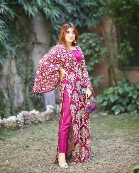 Barat Dresses, Casual Bridal Dress, Asian Wedding Dress Pakistani, Wedding Outfits For Women, Pakistani Suit, Latest Bridal Dresses, Pakistani Wedding Outfits, Pakistani Fancy Dresses, Beautiful Pakistani Dresses