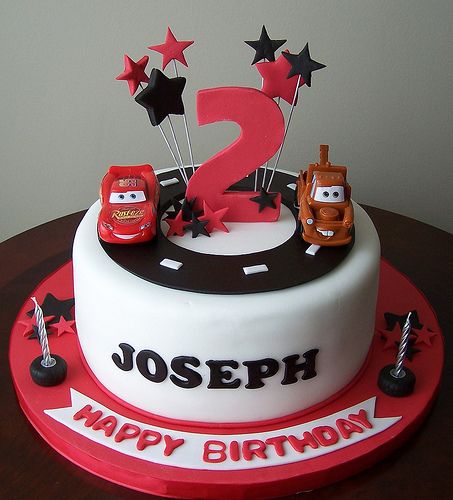 Cars cake | 9" fondant covered cake , with gumpaste/fondant … | Flickr Cars Cake Design, Disney Cars Cake, Lightning Mcqueen Cake, Cars Theme Cake, Red Birthday Cakes, Mcqueen Cake, Cars Birthday Cake, Cars Cake, Disney Cars Birthday