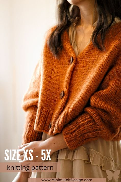 This simple cardigan is suitable for beginners. It is worked seamlessly from the top down. This pattern is available in 10 sizes at https://www.minimiknitdesign.com #knitwear #knittingpattern #knitcardigan #cardiganpattern #knitting Seamless Knitting Patterns, Simple Cardigan, Diy Cardigan, Ladies Cardigan Knitting Patterns, Ladies Knitting Patterns, Knit Cardigan Pattern, Instant Gratification, Basic Cardigan, Short Cardigan