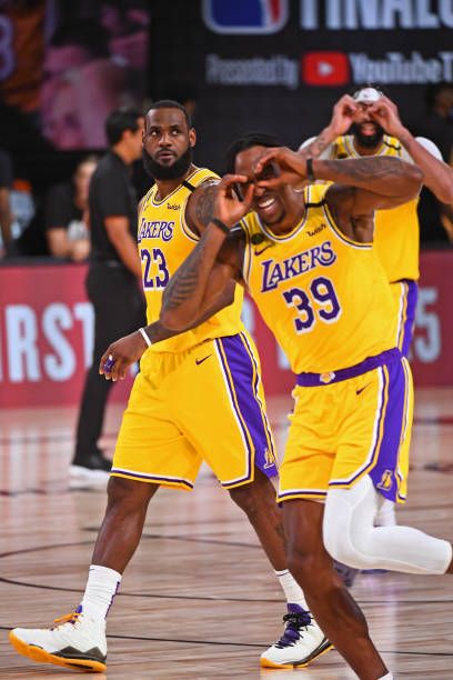 Basketball Aesthetic Lakers, La Lakers Aesthetic, Lakers Aesthetic, Lakers Players, Flavia Laos, Lakers Wallpaper, Nba Style, Lebron James Jersey, Heat Game