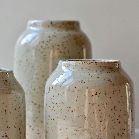 Speckled Clay Pottery, Pottery Website, Ceramic Finishes, Pottery Texture, Handmade Vases, Clay Vases, Speckled Stoneware, Natural Ceramic, Speckled Clay