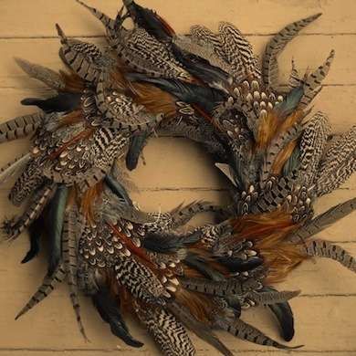 Autumn feather wreath Pheasant Feather Decor, Apple Wreath, Feather Wreath, Designing Ideas, Feather Decor, Fall Yall, Autumn Decorating, Pheasant Feathers, Turkey Feathers