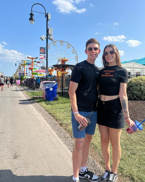 state fair date idea fair outfit ideas carnival photo boyfriend Outfit Ideas Carnival, Fair Date Outfit, Fair Outfit Ideas Carnival, Fair Outfit Ideas, Fair Date, Fair Outfit, Fair Outfits, Date Idea, Outfit Photo