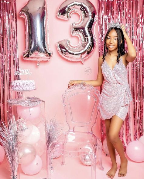 12 Birthday Photoshoot Ideas, Birthday Photoshoot Ideas 13, 13 Birthday Picture Ideas, Quince Pictures, Birthday Outfit For Teens, 16th Birthday Outfit, Sneaker Ball, 13 Birthday