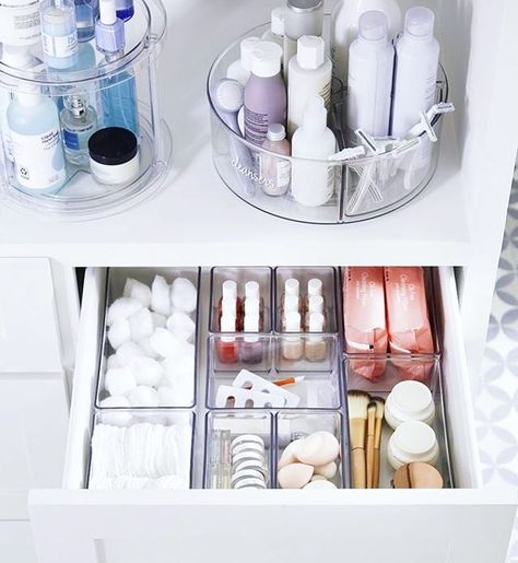 The Home Edit Organization | POPSUGAR Home Teeth Makeup, Penyimpanan Makeup, Diy Bathroom Storage, Bilik Mandi, House Organisation, The Home Edit, Organization Inspiration, Household Organization, غرفة ملابس