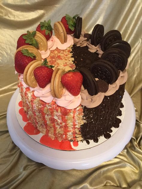 Strawberry Shortcake Golden Oreo Poke Cake, Half Chocolate Half Strawberry Cake, Chocolate Vanilla Strawberry Cake, Half And Half Cakes Birthday, Birthday Cake Half And Half, Strawberry Oreo Cake, Half Chocolate Half Vanilla Cake, Half And Half Cake, Strawberry And Chocolate Cake