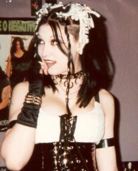 Some early 2000s goth club pics❤️ Mall Goth Hair, Early 2000s Goth, Mall Goth Aesthetic, 90s Mall Goth, Club Pics, 2000s Mall Goth, 2000s Goth, Goth Fits, Goth Club