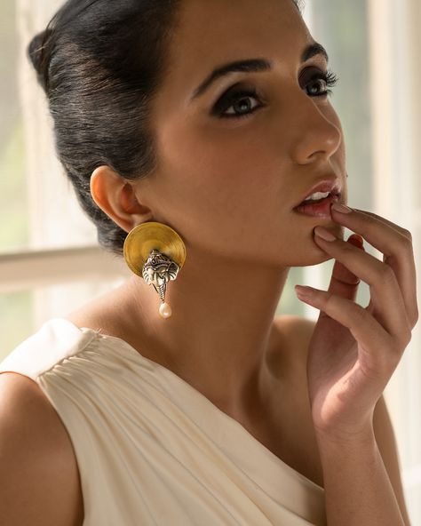 Trendy yet traditional, modern yet contemporary Shri Ganesha Earrings Material: 92.5 Silver Photography @anjalitiwari_photography Muse @preetika_pahwa MUA @sumita_vachher Dm us or Whatsapp on +91 8520 888 461 for details and purchase. (Katha of jewels, jewellery ideas, Indian jewellery art, moissanite polki jewellery) Silver Photography, Jewellery Art, Polki Jewellery, Jewellery Ideas, Traditional Modern, Indian Jewellery, Ganesha, Jewelry Art, Muse