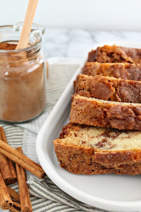 Cinnamon Loaf Cake, Cinnamon Loaf Bread, Snacking Cakes, Banana Recipes Overripe, Cinnamon Loaf, Loaf Cake Recipes, Quick Treats, Cinnamon Cookies, Deep Frying