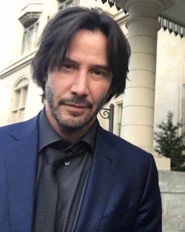 Keanu Reeves Older Guys, Kaptan Jack Sparrow, Keanu Reeves John Wick, Thalia Grace, Keanu Charles Reeves, Beautiful Human, The Boogeyman, Style Evolution, Fav Celebs