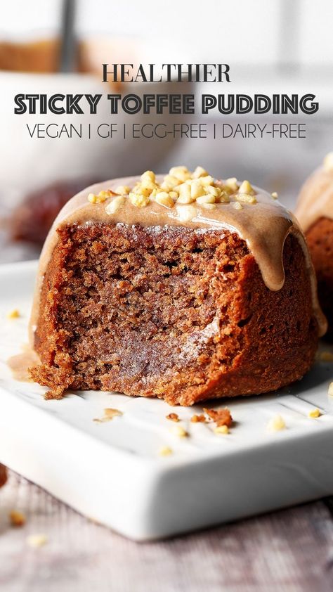 Vegan Pudding, Sticky Date Pudding, British Desserts, Vegan Baking Recipes, Toffee Pudding, Sticky Toffee Pudding, Sticky Toffee, Dairy Free Dessert, Vegan Christmas