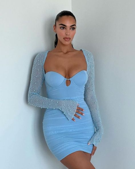 Birthday Organization, Sandra Shehab, Expensive Fashion, Mode Kylie Jenner, Oh Polly Dresses, Full Blue, Chic Dress Classy, Winter Fashion Outfits Casual, Polly Dress