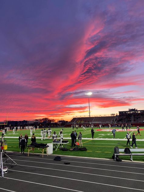 Sophmore Year High School Aesthetic, Marching Band Aesthetic, American Vibes, Life In Usa, Teen Doctor, American High School, American Lifestyle, American Teen, High School Life